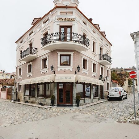 Hotel Vila Sigal Korce Exterior foto